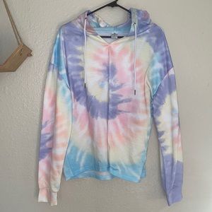 Tie dye sweater with hoodie
